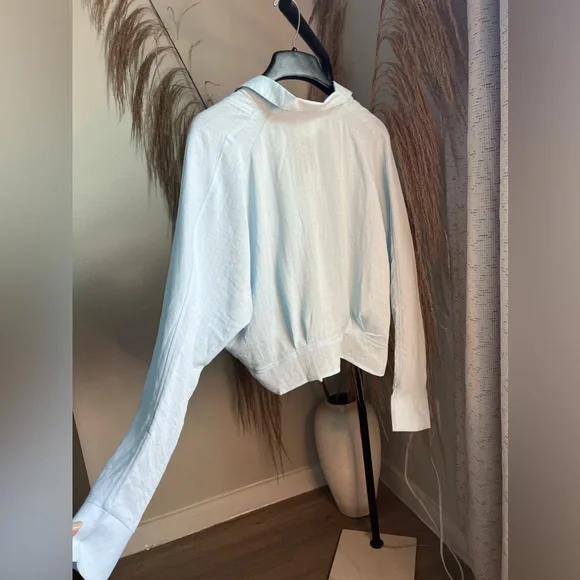 NWT Line & Dot Light Blue Button Up Tie Blouse SIZE XS - Picture 8 of 11